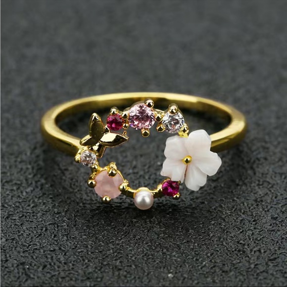 Jewelry - New Women’s Yellow Gold Plated Exquisite Flower Cute Butterfly Ring